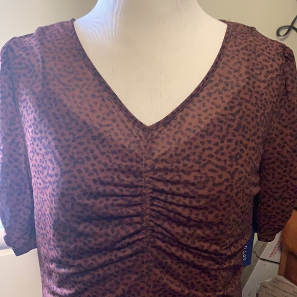Apt 9 brown short sleeved top with Cami under it - Picture 2 of 11